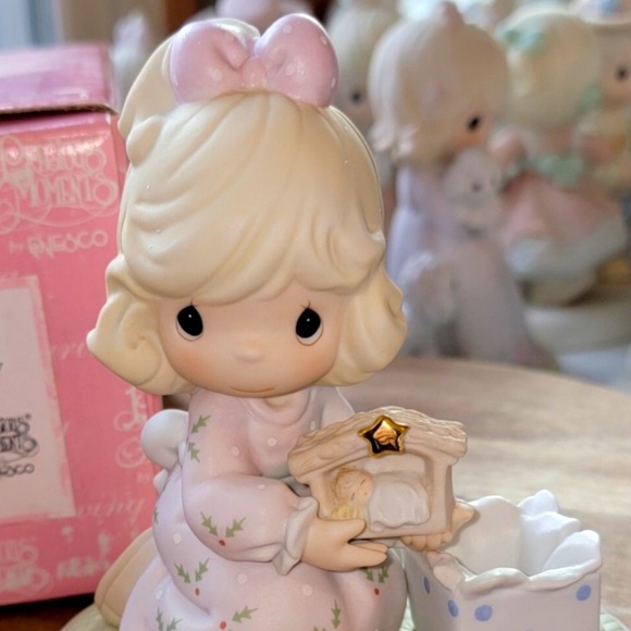 Precious Moments
 “Celebrating His Arrival”
 Brand New in box 
 5”by 4 1/4” - Picture 2 of 6